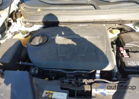 2016 Jeep Cherokee Latitude из США, поврежденный, VIN 1C4PJLCS4GW293676